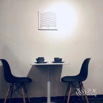 重庆佩丶沛沛公寓(重庆大轰炸惨案遗址分店)酒店提供图片