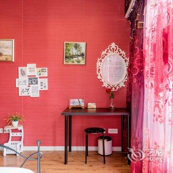 重庆QQM愉途小窝公寓(东水门分店)酒店提供图片