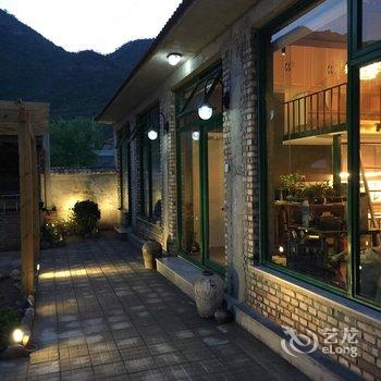 百里画廊村儿里家酒店提供图片