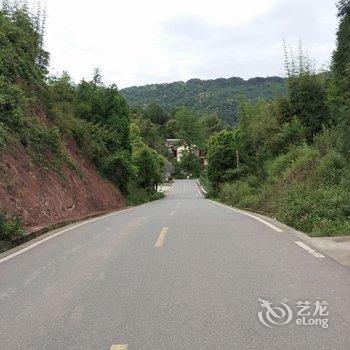 雅安馨雅小居客栈酒店提供图片