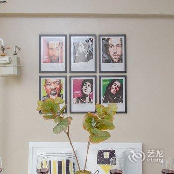 重庆Locals路客·重庆南岸A25舍公寓(迪咔乐儿童乐园分店)酒店提供图片