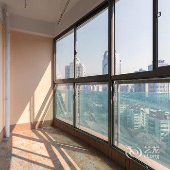 上海城家精选公寓(上海)(4号线宜山路站1号口分店)酒店提供图片