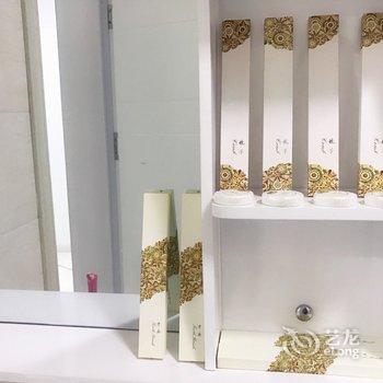 青岛风一样的果爸公寓酒店提供图片