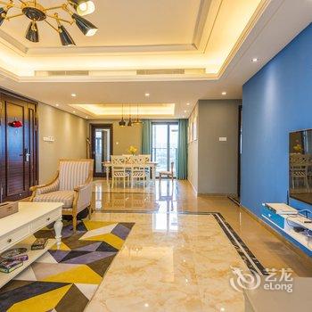 广州不离初心复式(桥兴大道分店)酒店提供图片