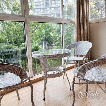 成都二更呆住公寓(游乐设施场分店)酒店提供图片