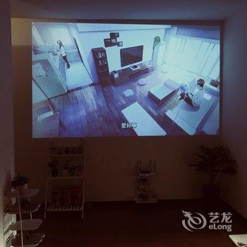 重庆简·行民宿(渝中区通远门旅游景区分店)酒店提供图片