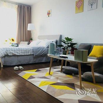 重庆简·行民宿(渝中区通远门旅游景区分店)酒店提供图片