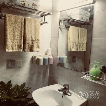 重庆简·行民宿(渝中区通远门旅游景区分店)酒店提供图片