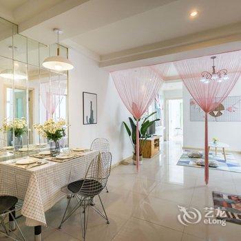 重庆叁什贰公寓(东水门分店)酒店提供图片