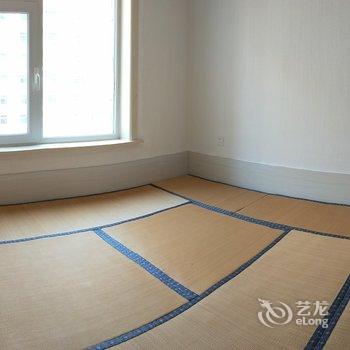 营口鲅鱼圈中房快乐之旅公寓(平安西街分店)酒店提供图片