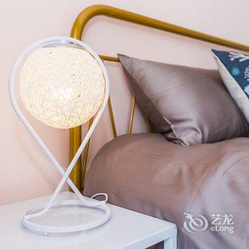 青岛Locals路客·青岛市南A51舍公寓(带我回家吧分店)酒店提供图片