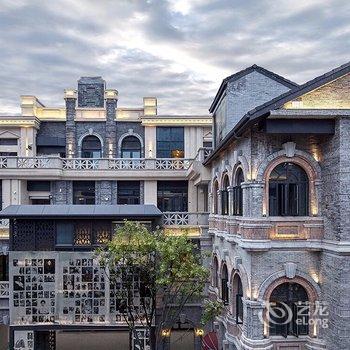 重庆请回答1993公寓(重庆大轰炸惨案遗址分店)酒店提供图片