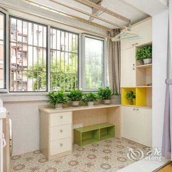 上海国展中心虹桥机场公寓(淞虹新村分店)酒店提供图片