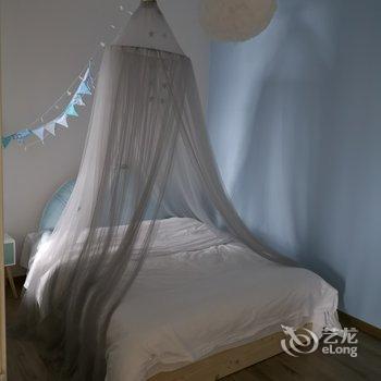 重庆梧栖公寓(中国历史文化名街雕塑分店)酒店提供图片