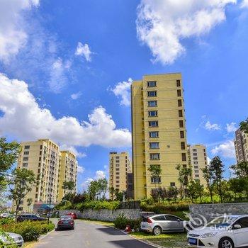 青岛东李青银高速收费口温馨二居室停车位靠崂山普通公寓酒店提供图片