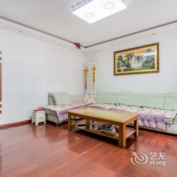 青岛看海听浪休闲旅游度假公寓(银沙滩路分店)酒店提供图片