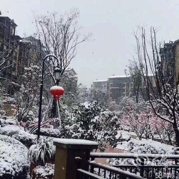 黑山风情公寓(剑兰路分店)酒店提供图片