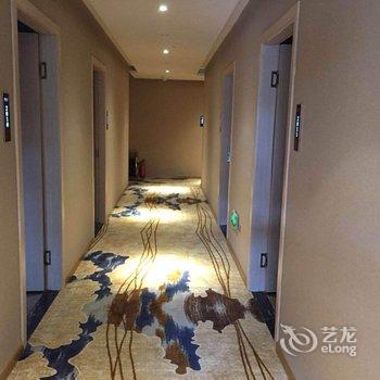 路客HOTELS(华岩寺地铁站店)酒店提供图片