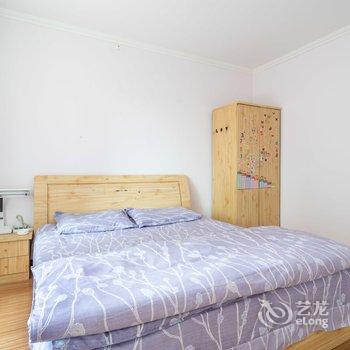 青岛金沙滩啤酒城民宿(个人房东)(黄岛区政府会议中心分店)酒店提供图片