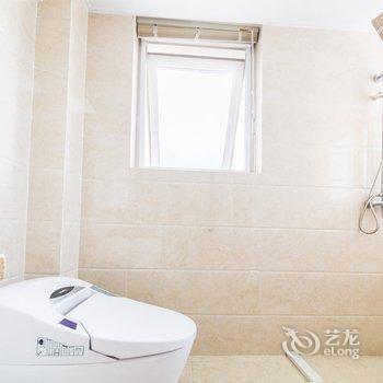 青岛途悦豪华度假公寓(崂山风景区小河东馨苑)(生态美术馆分店)酒店提供图片