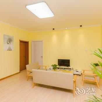 青岛快乐租公寓(香港东路分店)酒店提供图片