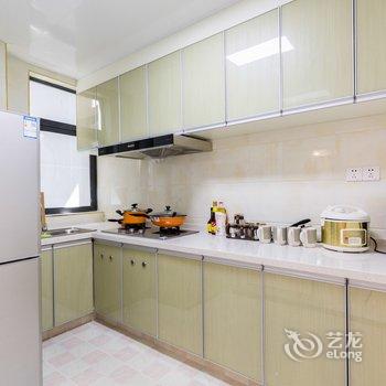 雾都江间居公寓(重庆南滨路景区店)酒店提供图片