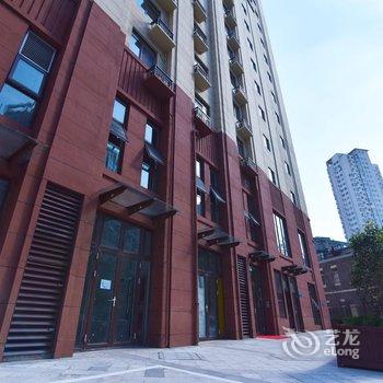 柚子电竞酒店(青岛台东步行街店)酒店提供图片