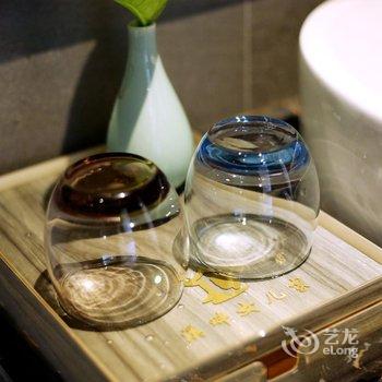 溪畔女儿家客栈(张家界千古情店)酒店提供图片