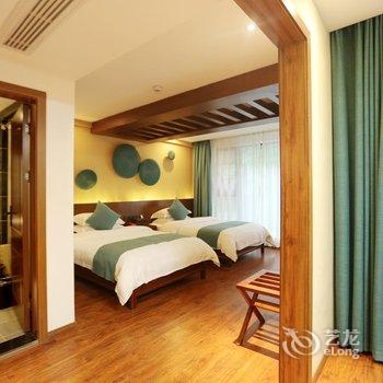 溪畔女儿家客栈(张家界千古情店)酒店提供图片