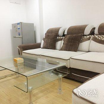 sunnywang0809公寓(上海周祝公路店)酒店提供图片