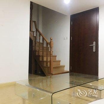 sunnywang0809公寓(上海周祝公路店)酒店提供图片