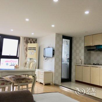 sunnywang0809公寓(上海周祝公路店)酒店提供图片