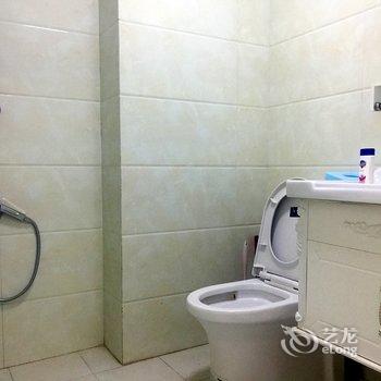 青岛过雨云公寓(金水路高架分店)酒店提供图片