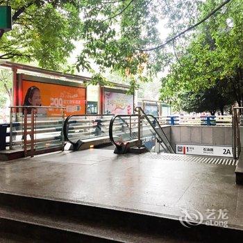 重庆何静柔公寓酒店提供图片