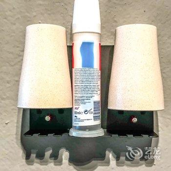 重庆请回答1993公寓(重庆大轰炸惨案遗址分店)酒店提供图片