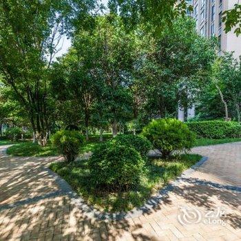 西安大雁塔大唐芙蓉园海洋馆观景三居室公寓酒店提供图片