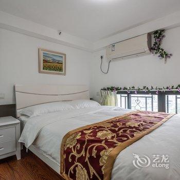 广州国际演艺中心香雪豪华复式两房一厅公寓(黄埔东路分店)酒店提供图片