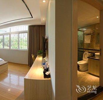 路客HOTELS(华岩寺地铁站店)酒店提供图片