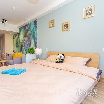 成都洛家公寓(全年红红木艺术馆分店)酒店提供图片