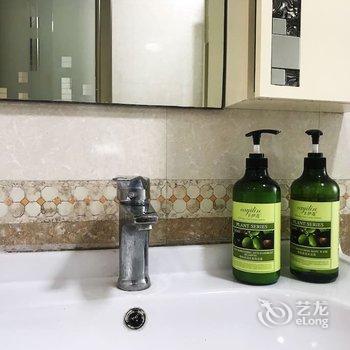 南宁环绕声的向日葵公寓酒店提供图片