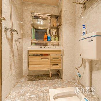 重庆不会游泳的鱼公寓(汉渝路分店)酒店提供图片