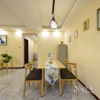 西安媛媛湖畔公寓酒店提供图片