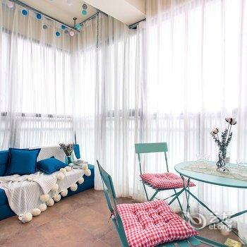 成都玖屋民舍小娴同学客栈(玻璃植物园分店)酒店提供图片