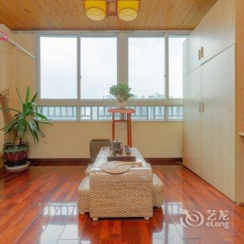 成都亥午·临舍公寓(3号店)酒店提供图片