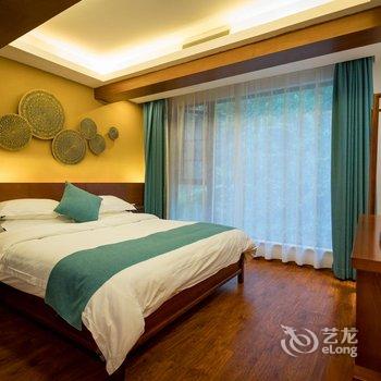 溪畔女儿家客栈(张家界千古情店)酒店提供图片