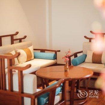 溪畔女儿家客栈(张家界千古情店)酒店提供图片