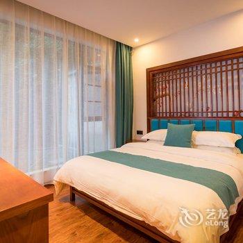 溪畔女儿家客栈(张家界千古情店)酒店提供图片