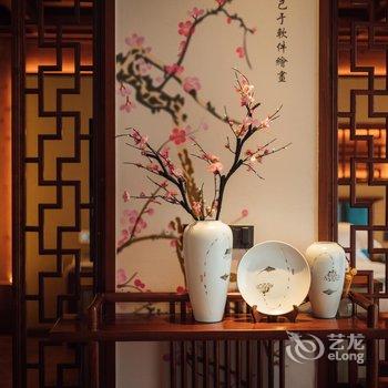 溪畔女儿家客栈(张家界千古情店)酒店提供图片