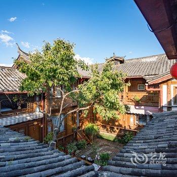 半山丽舍·设计师观雪山全景美宿静谧花园(丽江狮子山店)酒店提供图片