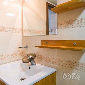 重庆叁什贰公寓(欢乐多儿童乐园分店)酒店提供图片